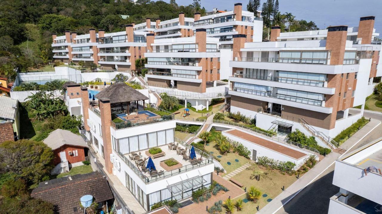 Punta Blu 101-9 - Apartamento De Alto Padrao Em Condominio Exclusivo, Quadra Poliesportiva - Piscina - Portaria 24H. Bombinhas Exterior photo